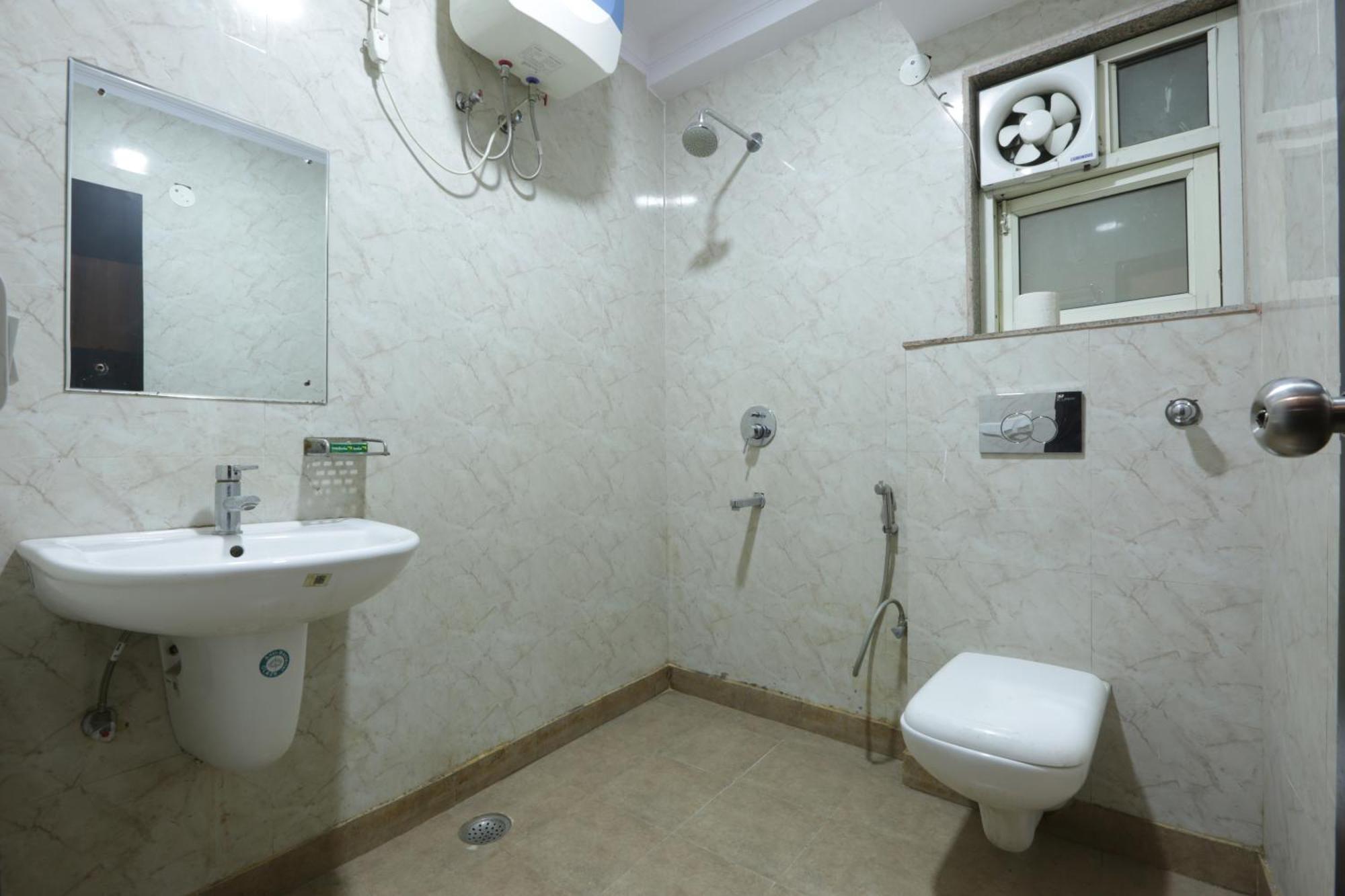 Venture Near International Airport Hotel 4*