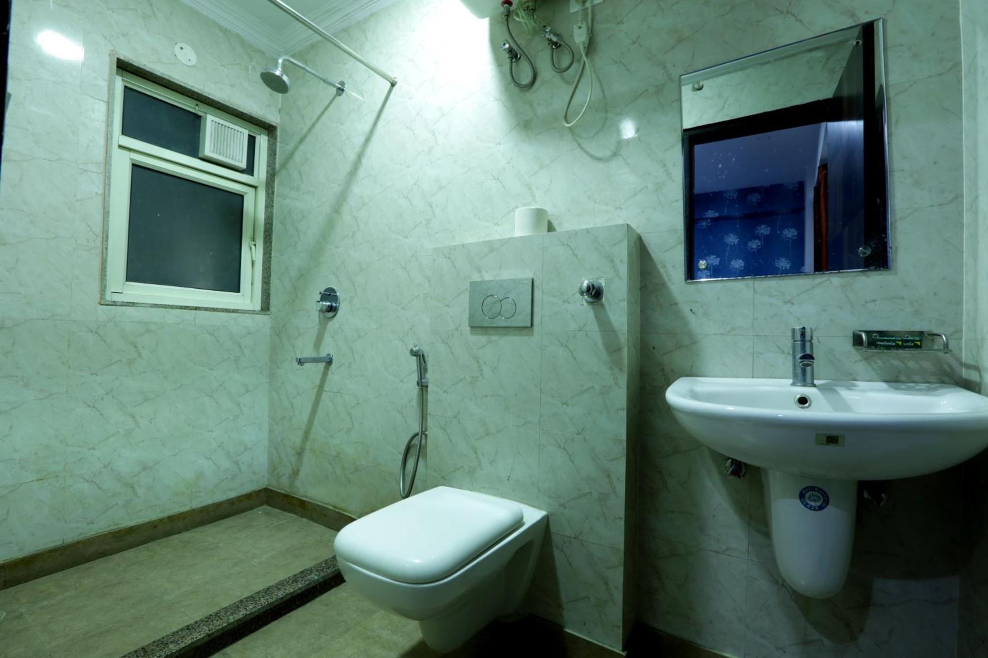 Hotel Venture Near International Airport 4*