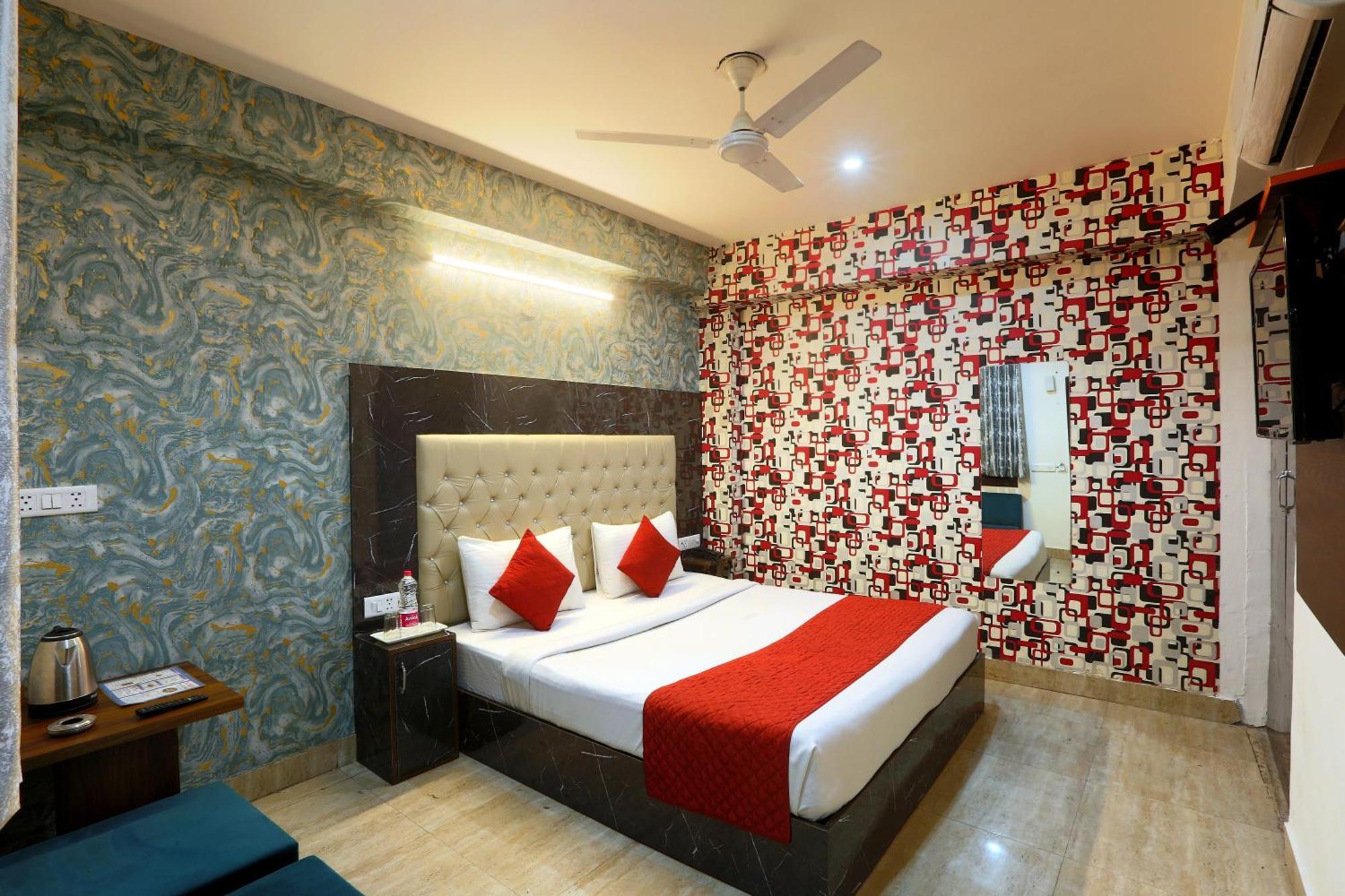 Venture Near International Airport Hotel 4*
