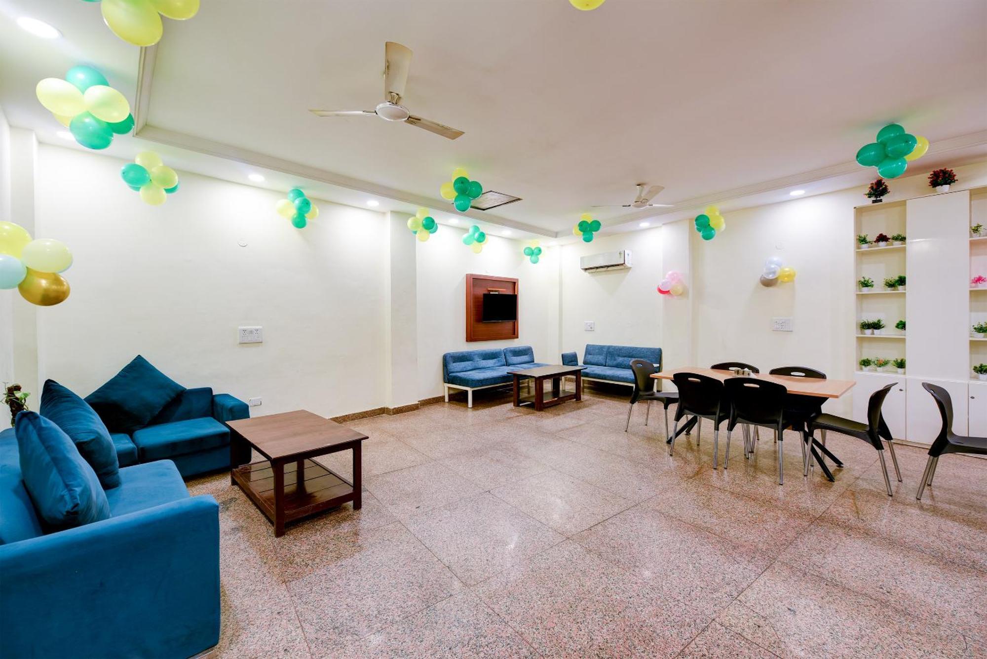Venture Near International Airport 4*