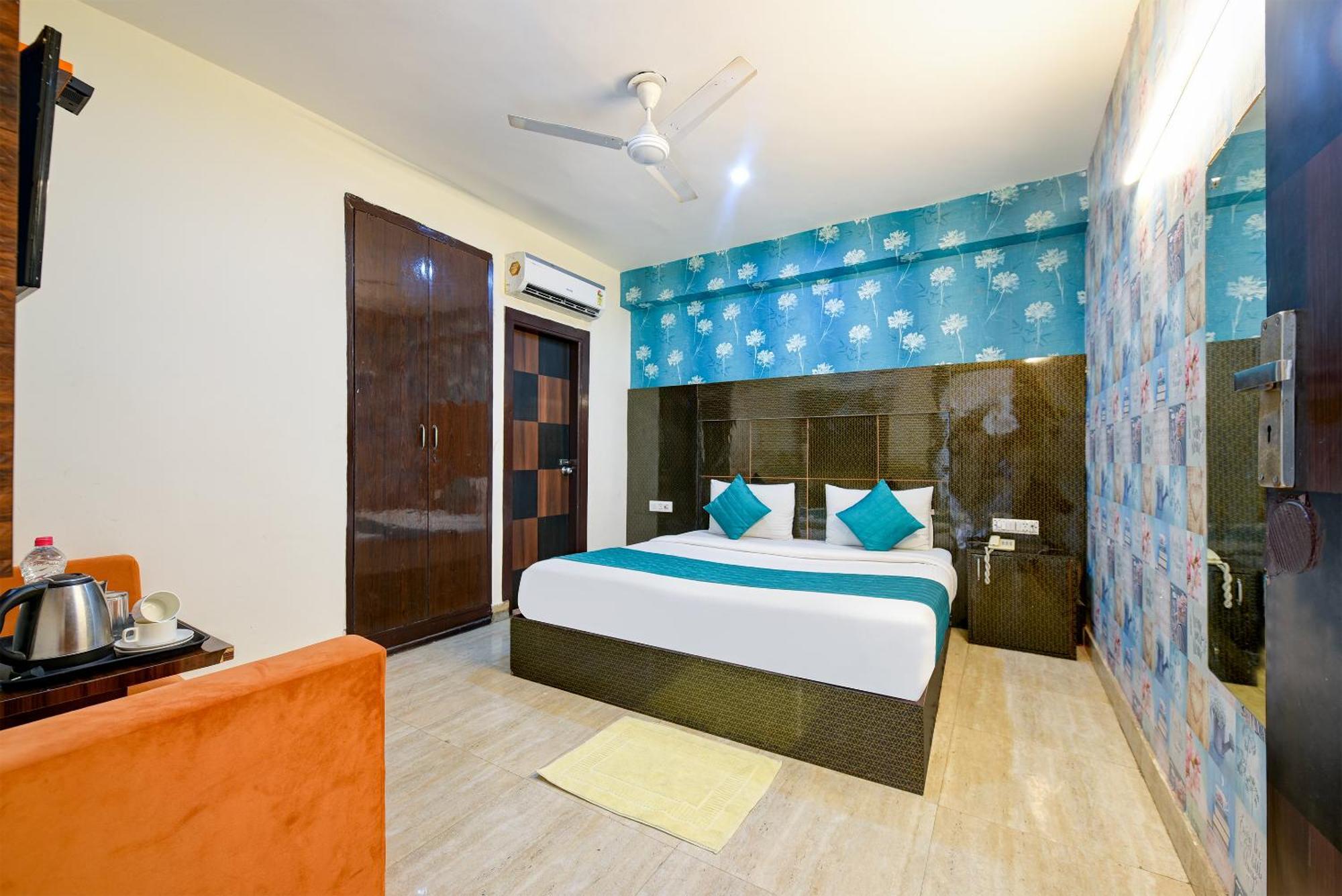 Hotel Venture Near International Airport New Delhi